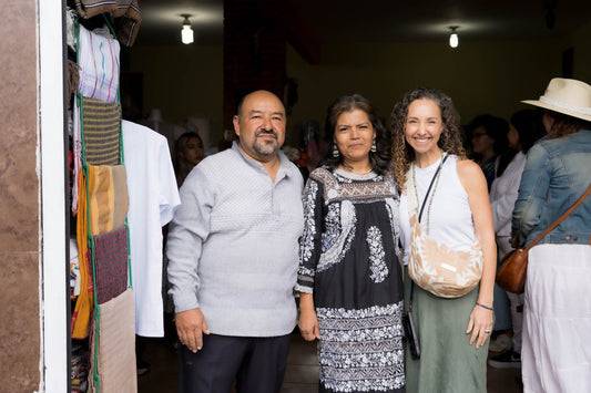 faryn and Rodrigo from Oaxaca in a pedal loom workshop