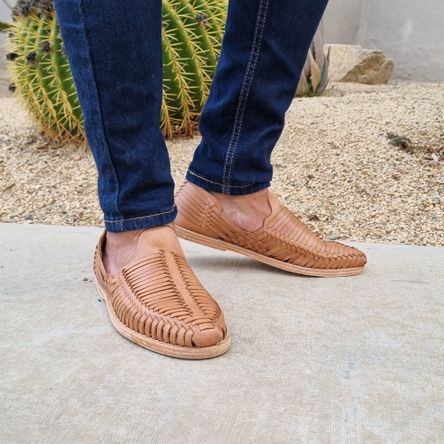 Male Tejido Sandals