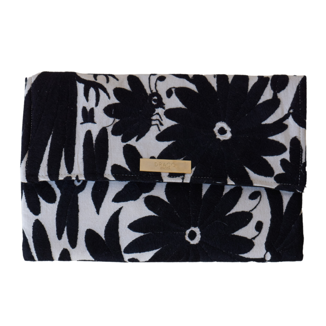 Otomi Joplin Clutch Black