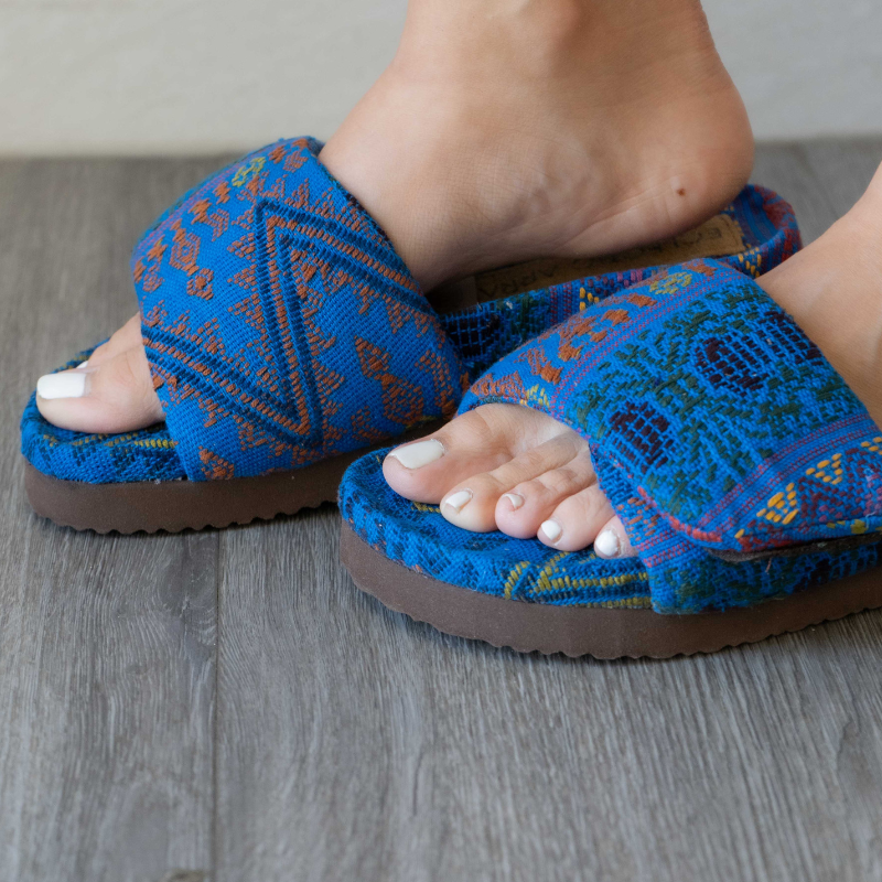 Puffy Sandals Guatemalteco - Azul/Mostaza/Rosa